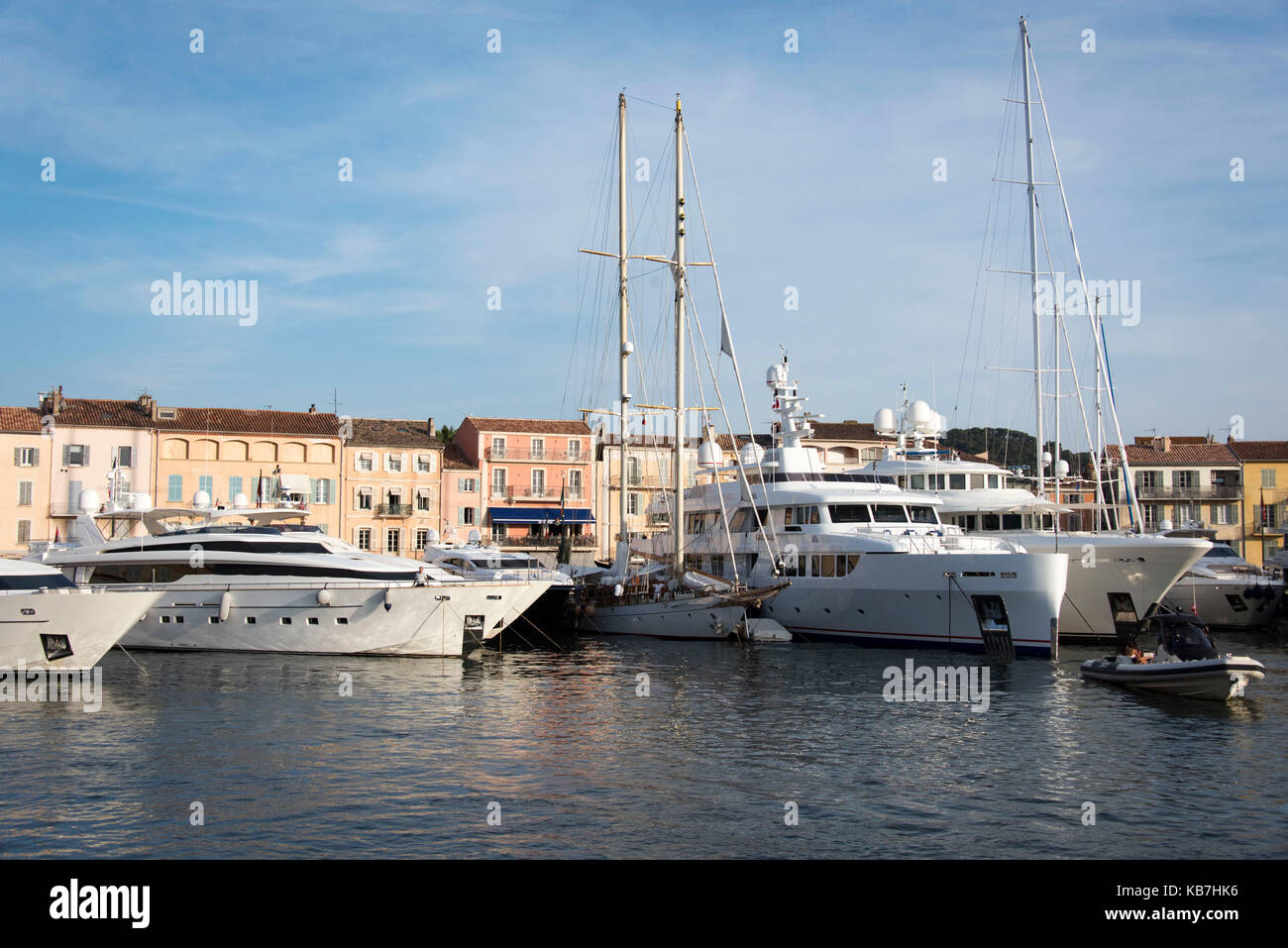 Super Yachts a Saint Tropez Porto Foto Stock