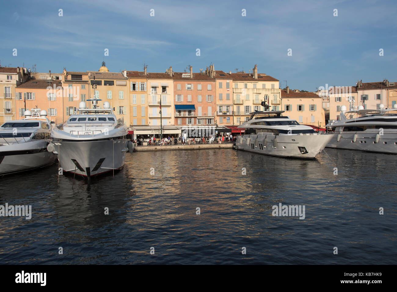 Super Yachts a Saint Tropez Porto Foto Stock