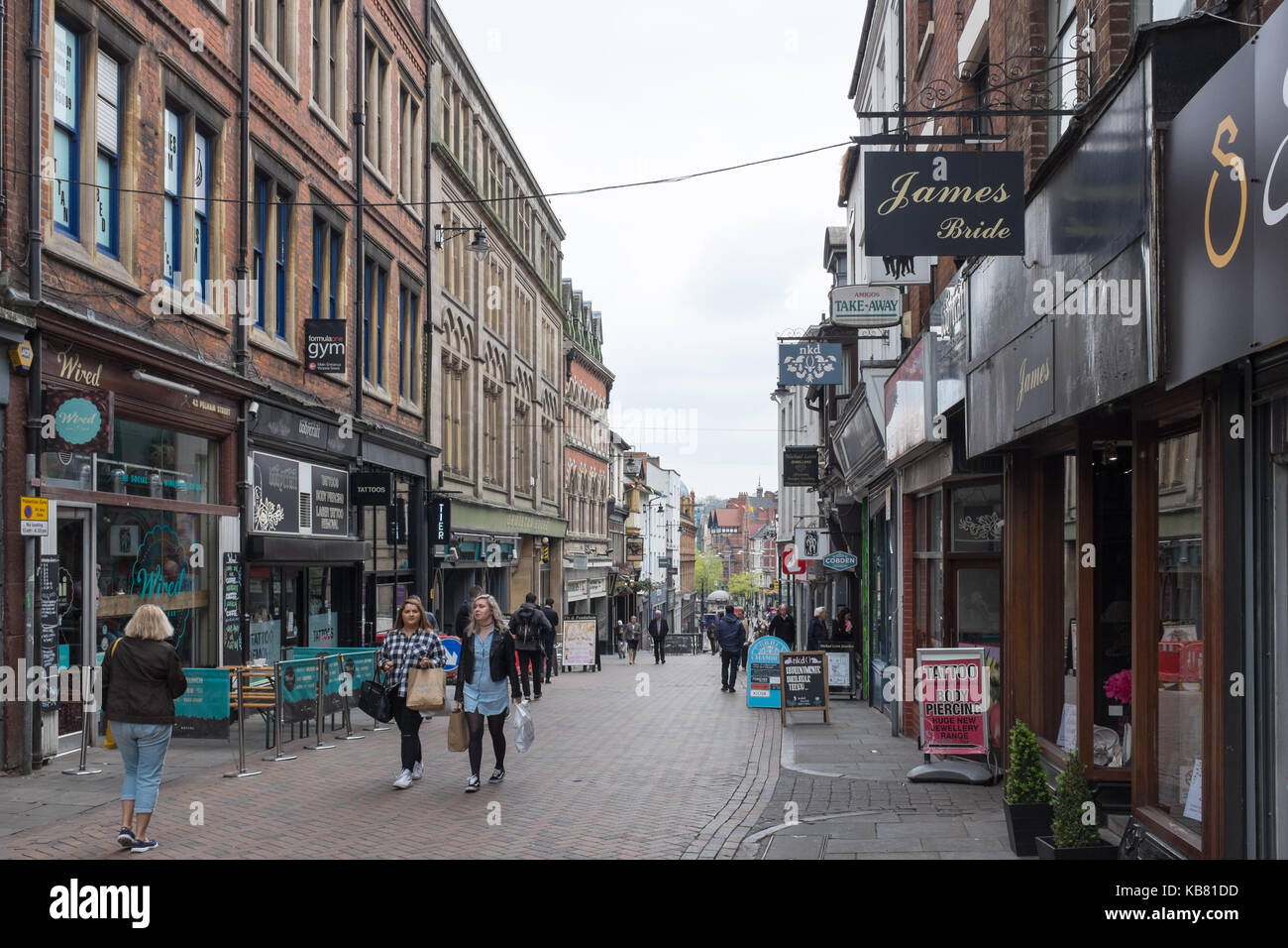 Negozi di Pelham Street in Nottingham Foto Stock