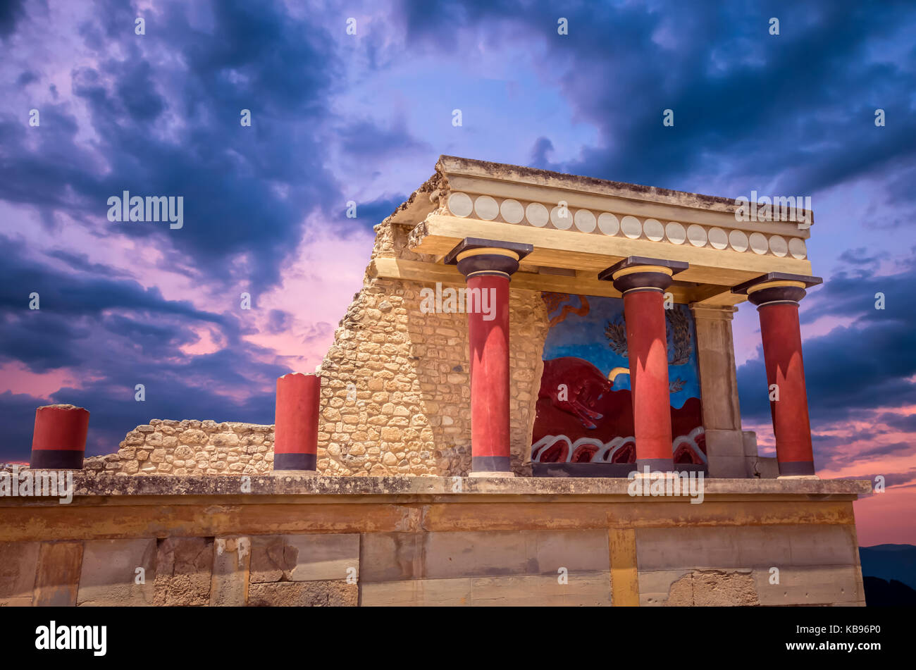 Il palazzo di Cnosso, Creta, Grecia. Dettaglio di antiche rovine del famoso palazzo minoico di Cnosso. Foto Stock