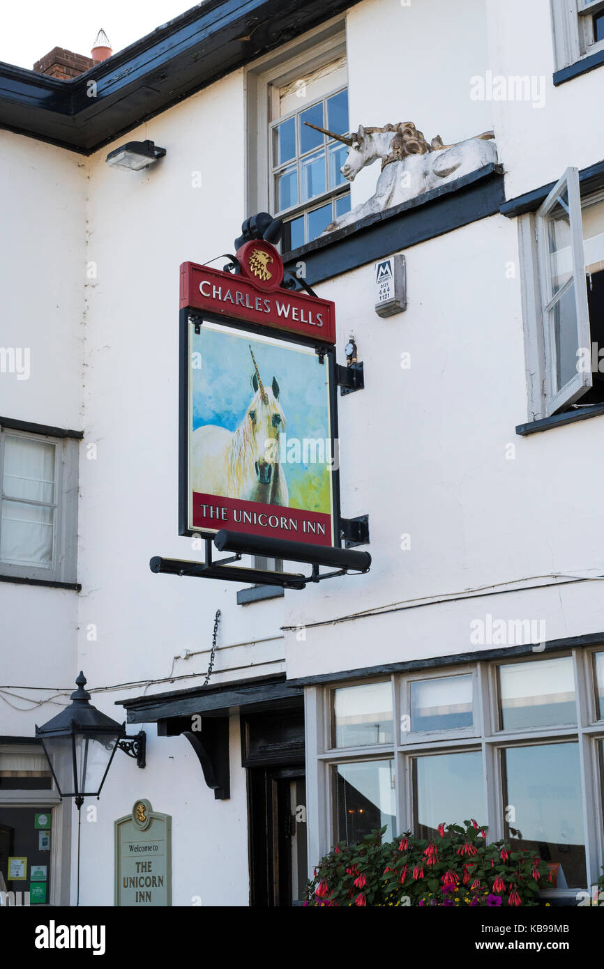 Il pub di Unicorn sign in luogo di mercato a Deddington, Oxfordshire, Inghilterra Foto Stock