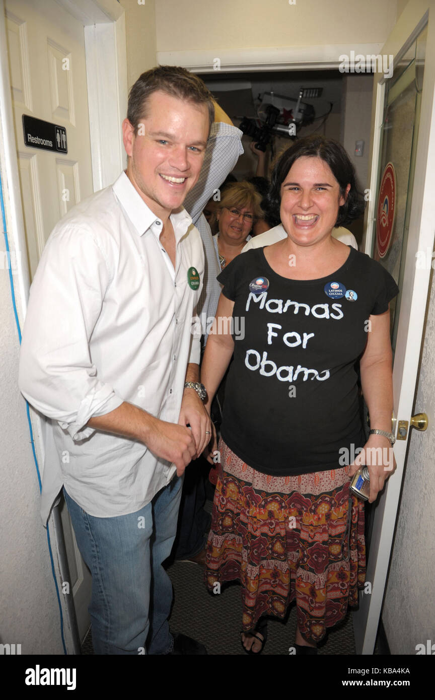 Miami BEACH, FL - 22 DICEMBRE: (COPERTURA esclusiva) Matt Damon ha fatto un altro colpo a Barack Obama e lo ha respinto come 'un presidente di termine.' Nel suo attacco più feroce fino ad oggi, la star di Hollywood ha dato sfogo alla sua rabbia per il mancato cambiamento del presidente in America. Ha detto: 'Ho parlato con molte persone che hanno lavorato per Obama a livello di base. Uno di loro mi disse: "Mai più. Non mi lascerò mai ingannare da un politico?". "Sapete, un presidente di un mandato con qualche pallina che in realtà ha fatto cose sarebbe stato, nel lungo periodo del paese, molto meglio" Foto Stock