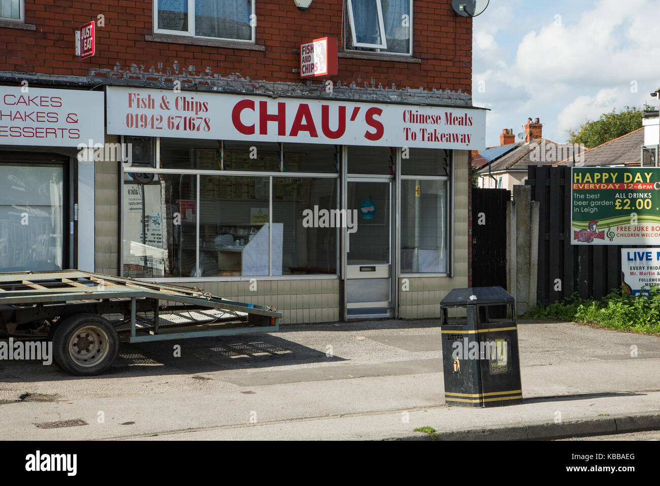Chau's Chipshop a Leigh, England, Regno Unito Foto Stock