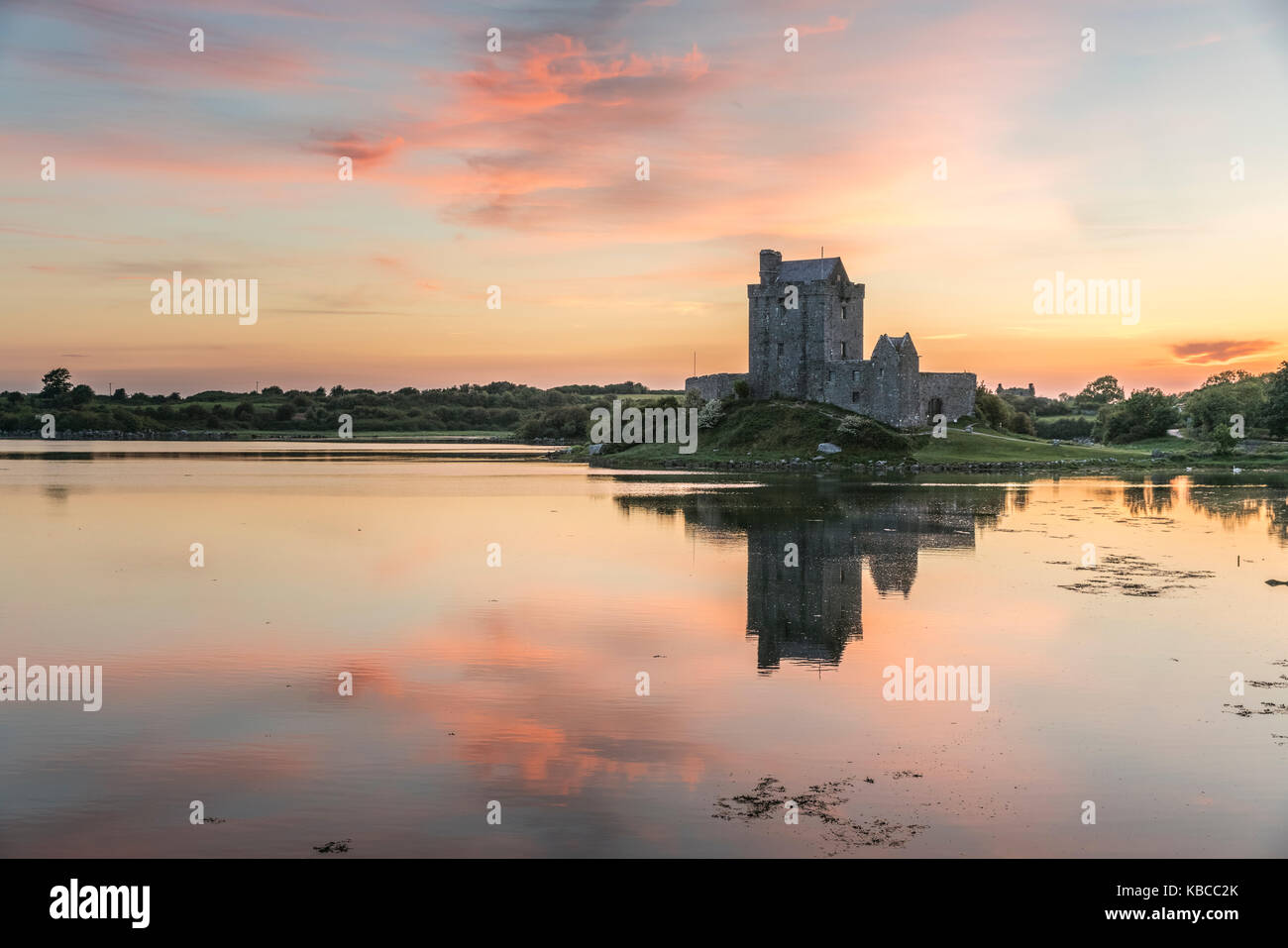 Dunguaire Castle, nella contea di Galway, connacht provincia, Repubblica di Irlanda, Europa Foto Stock