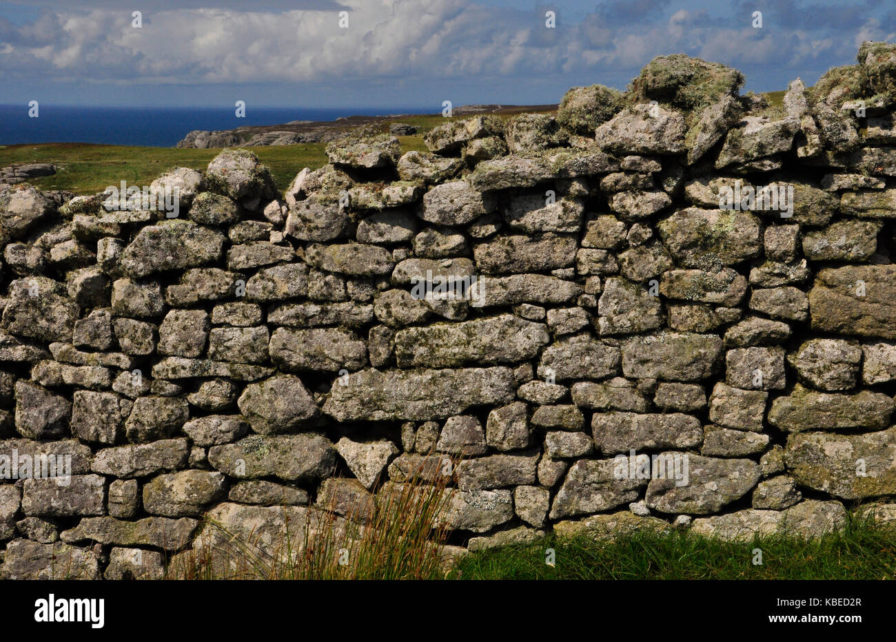 Il granito di pietra a secco sulla parete Lundy Island, Devon, Regno Unito Foto Stock
