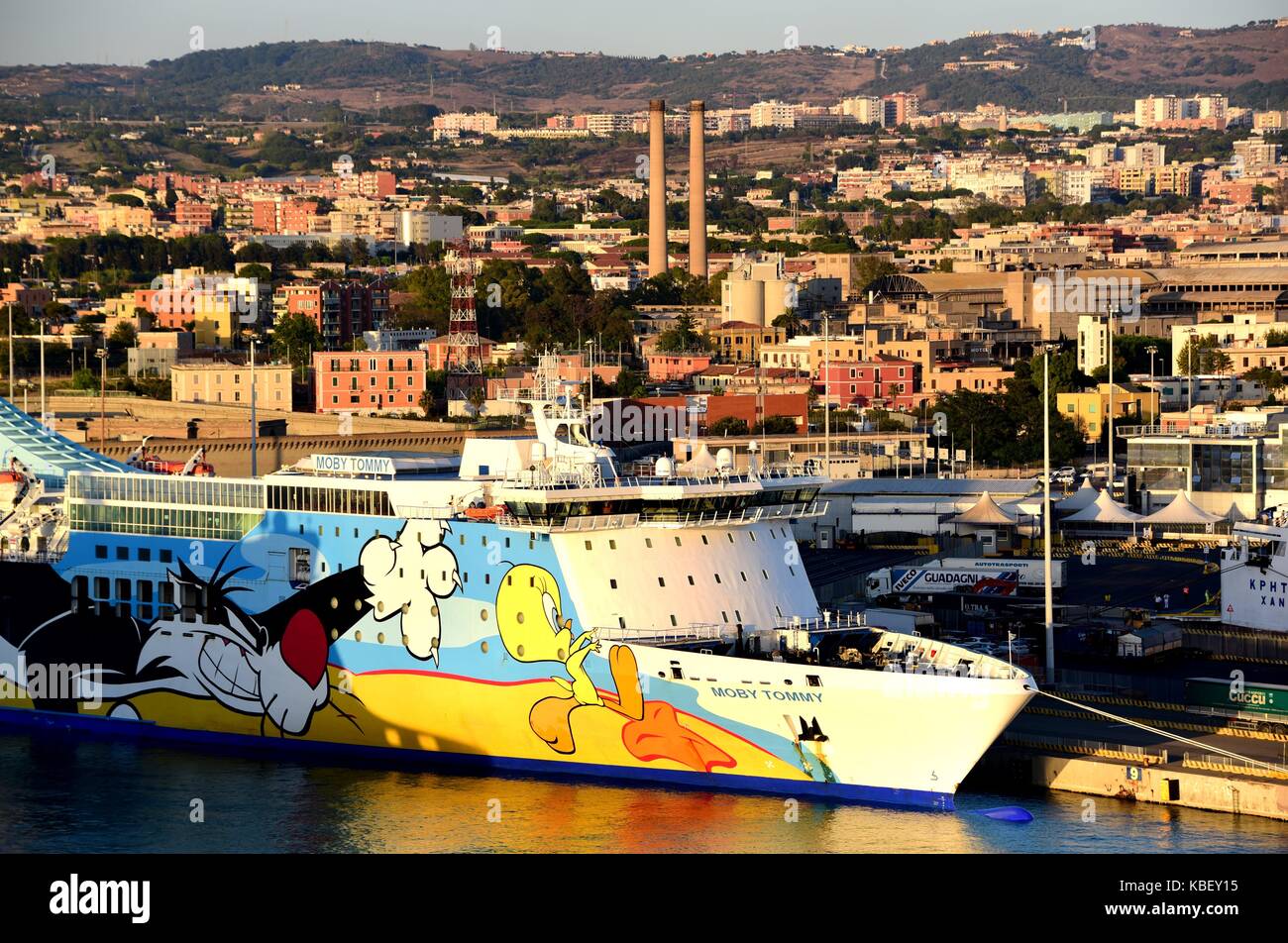 Ferry boat 'Moby tommy' al Porto di Civitavecchia (Italia), 18 luglio 2017. | Utilizzo di tutto il mondo Foto Stock