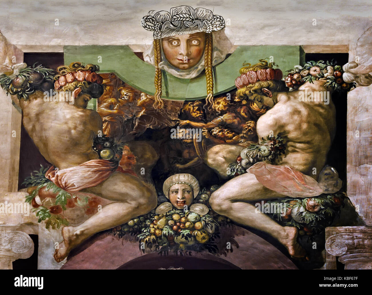 Il pubblico camera o sala della giustizia (Sala dell'Udienz ) utilizzati per alloggiare le riunioni dei sei priori (corporazione maestri di arti). Essa contiene le più antiche decorazioni in palazzo.( i grandi affreschi sulle pareti di un valore decorativo che rappresenta le Storie di Furio Camillo, da Francesco Salviati, erano state effettuate a metà del XVI secolo. ) Il Palazzo Vecchio a Firenze Italia Foto Stock