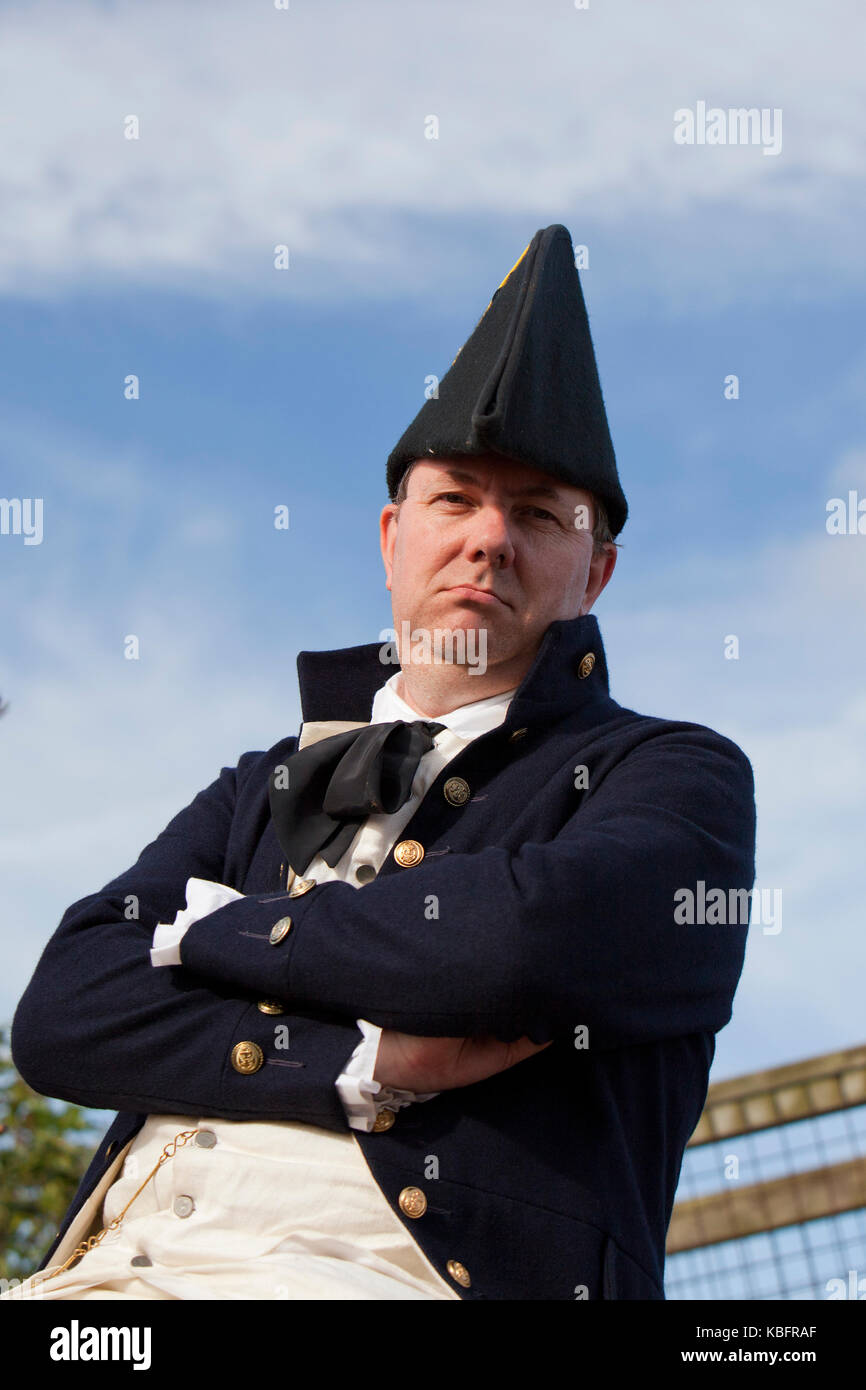 Ritratto del XIX secolo british naval officer, come interpretato dagli storici ri-enactor stuart wilby. Foto Stock