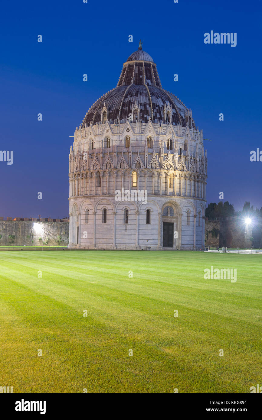 Battistero di Pisa il Battistero di San Giovanni Foto Stock