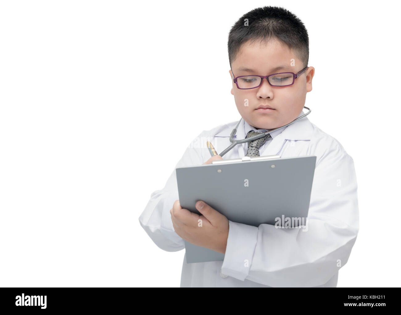 Bel ragazzo medico iscritto negli appunti isolati su sfondo bianco,occupazione concept Foto Stock