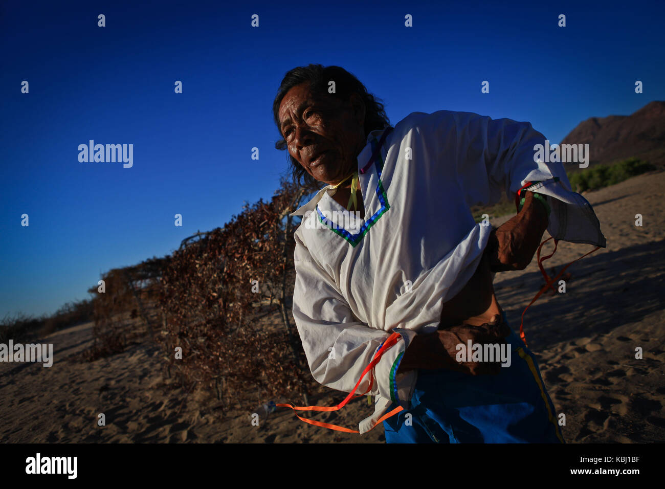 Francisco ¨Capapo Barnet, sciamano del gruppo etnico seri è un personaggio mitologico della nazione Comcaac, conosciuta anche come Punta Chueca nel deserto di sonora Messico. Foto Stock