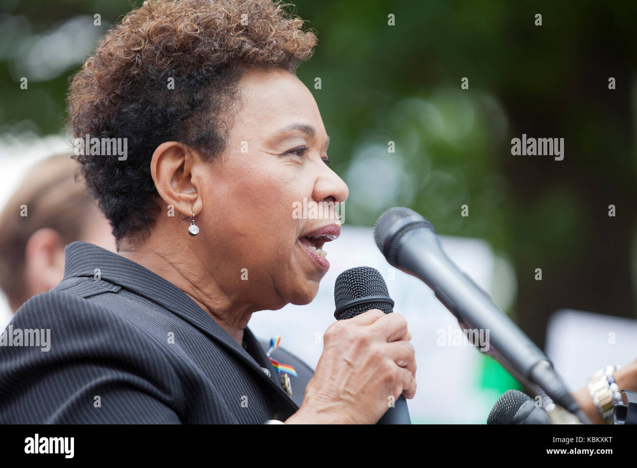 Congressista Barbara Lee, XIII quartiere congressuale di Oakland, California, parlando per la salute della donna dibattito sulla Capitol Hill - Washington DC USA Foto Stock