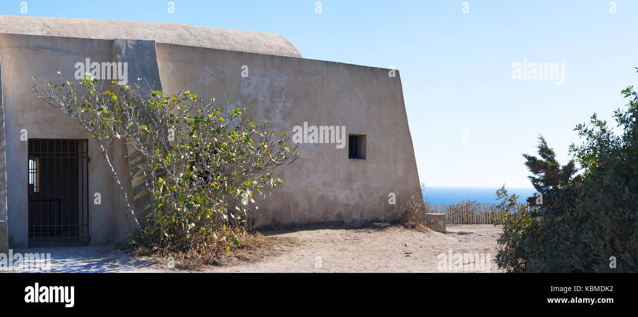 Corsica: edificio a bouches de bonifacio parco marino istituito dalla Francia e Italia (1993) sulla parte superiore del calcare di bocche di bonifacio Foto Stock