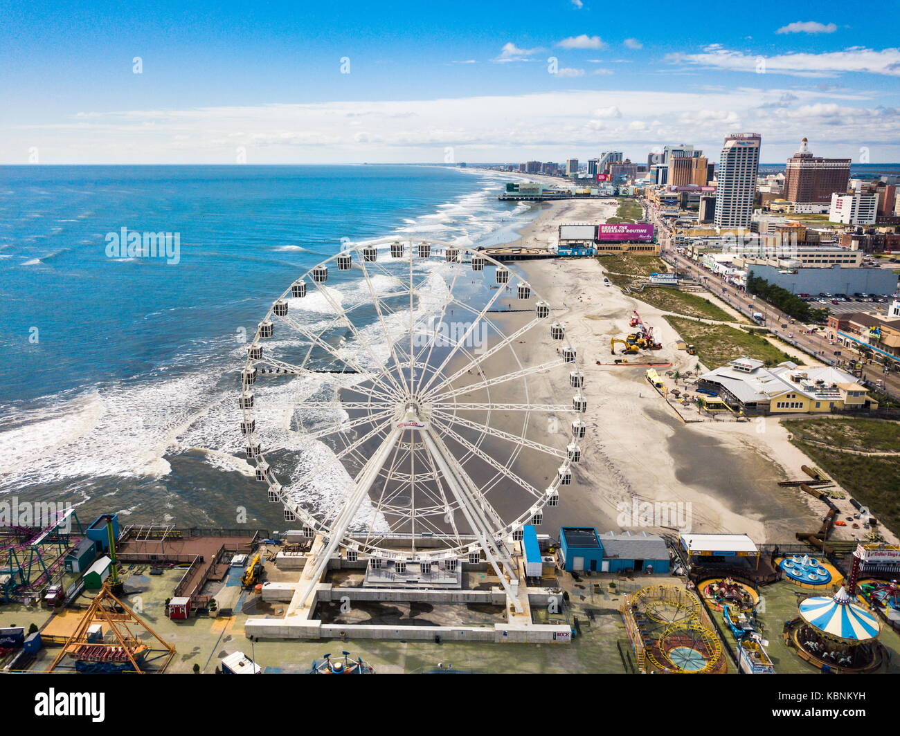 Atlantic City, Stati Uniti d'America - 20 settembre 2017: Atlantic City linea di galleggiamento vista aerea. ac è una città turistica nel new jersey e famosa per i suoi casinò, passerelle, un Foto Stock