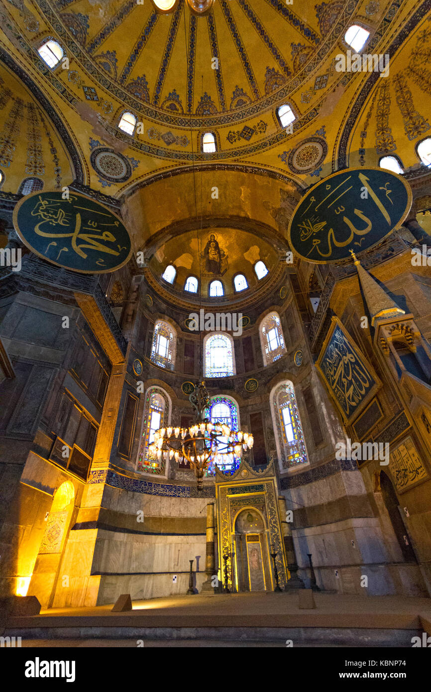 Interno della cattedrale Bizantina di Aya Sophia, ad Istanbul in Turchia. Foto Stock
