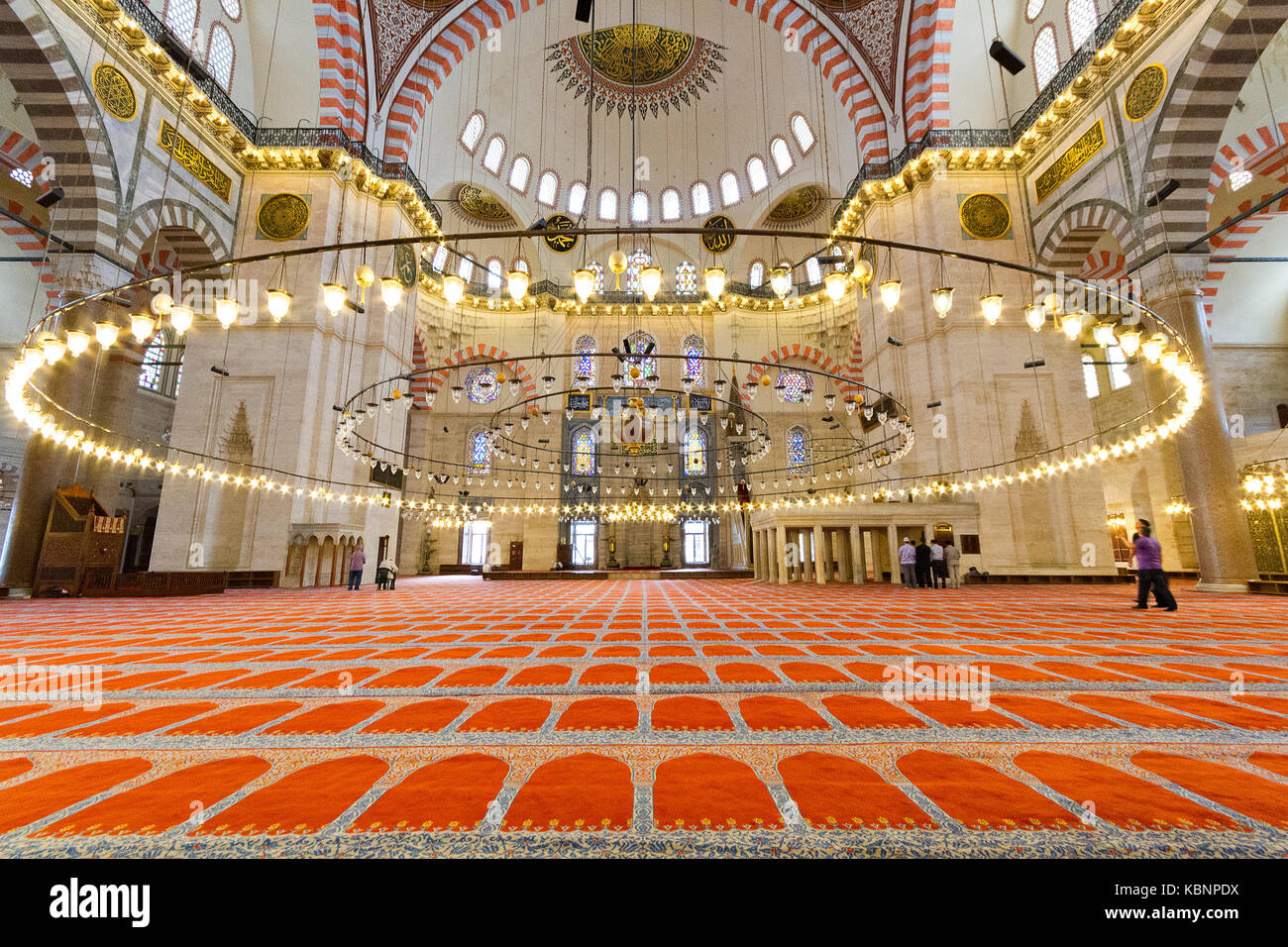 Interno della Moschea Suleymaniye, a Istanbul, Turchia, costruito dal sultano Suleyman il magnifico. Foto Stock