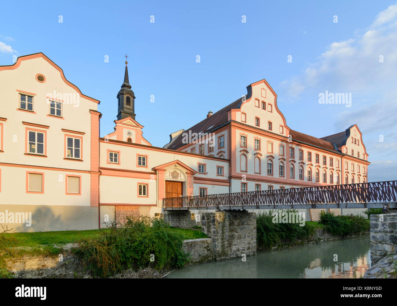 Castello Schloss Neuhaus, Neuhaus am Inn, Niederbayern, Bassa Baviera, Baviera, Baviera, Germania Foto Stock