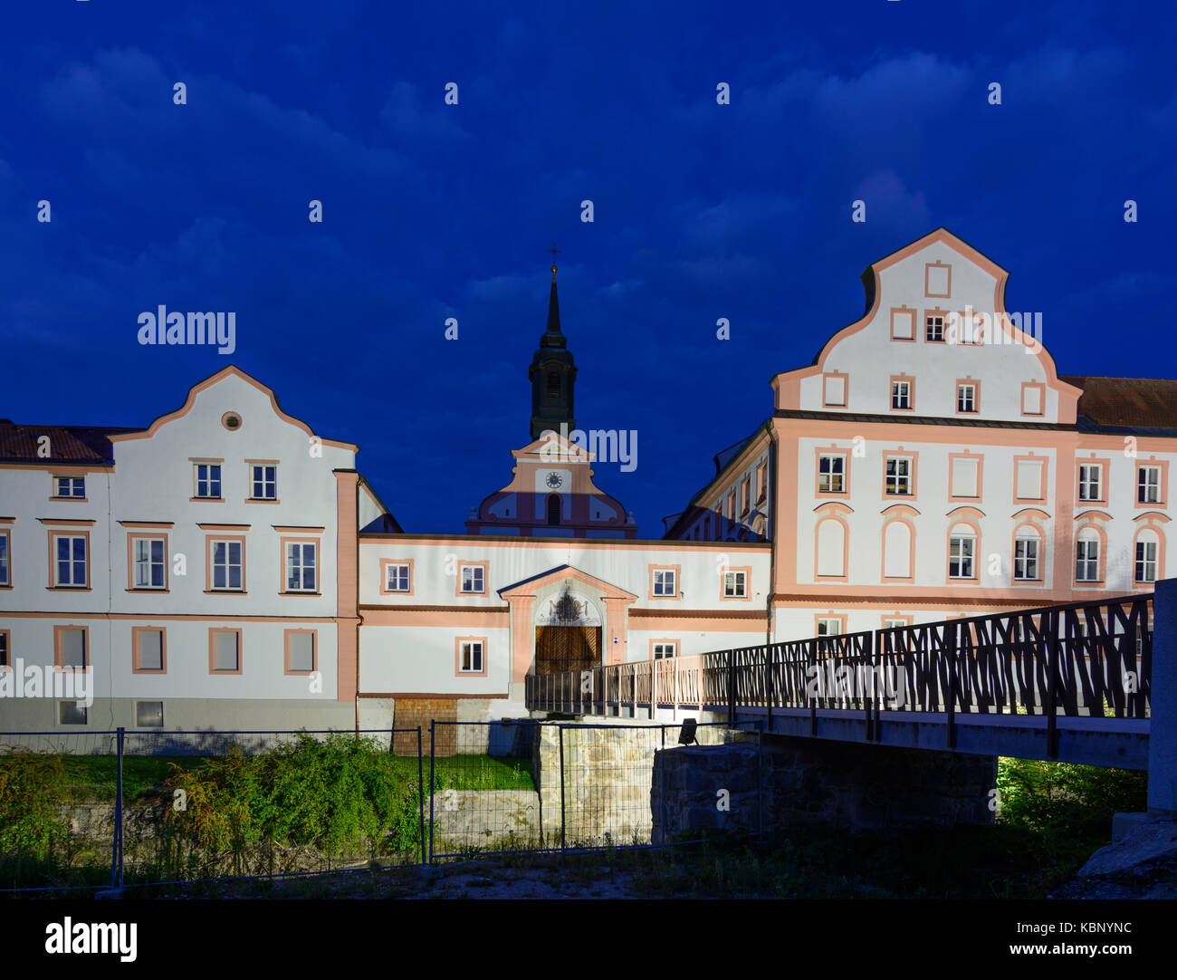 Castello Schloss Neuhaus, Neuhaus am Inn, Niederbayern, Bassa Baviera, Baviera, Baviera, Germania Foto Stock