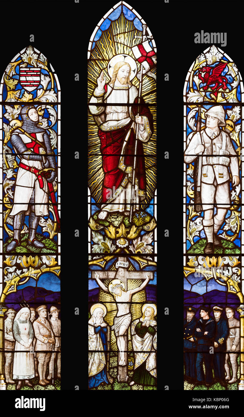 Il Cristo Risorto con i soldati, Burlison e Grylls, Chiesa di San Giacomo, Manorbier, Wales, Regno Unito Foto Stock
