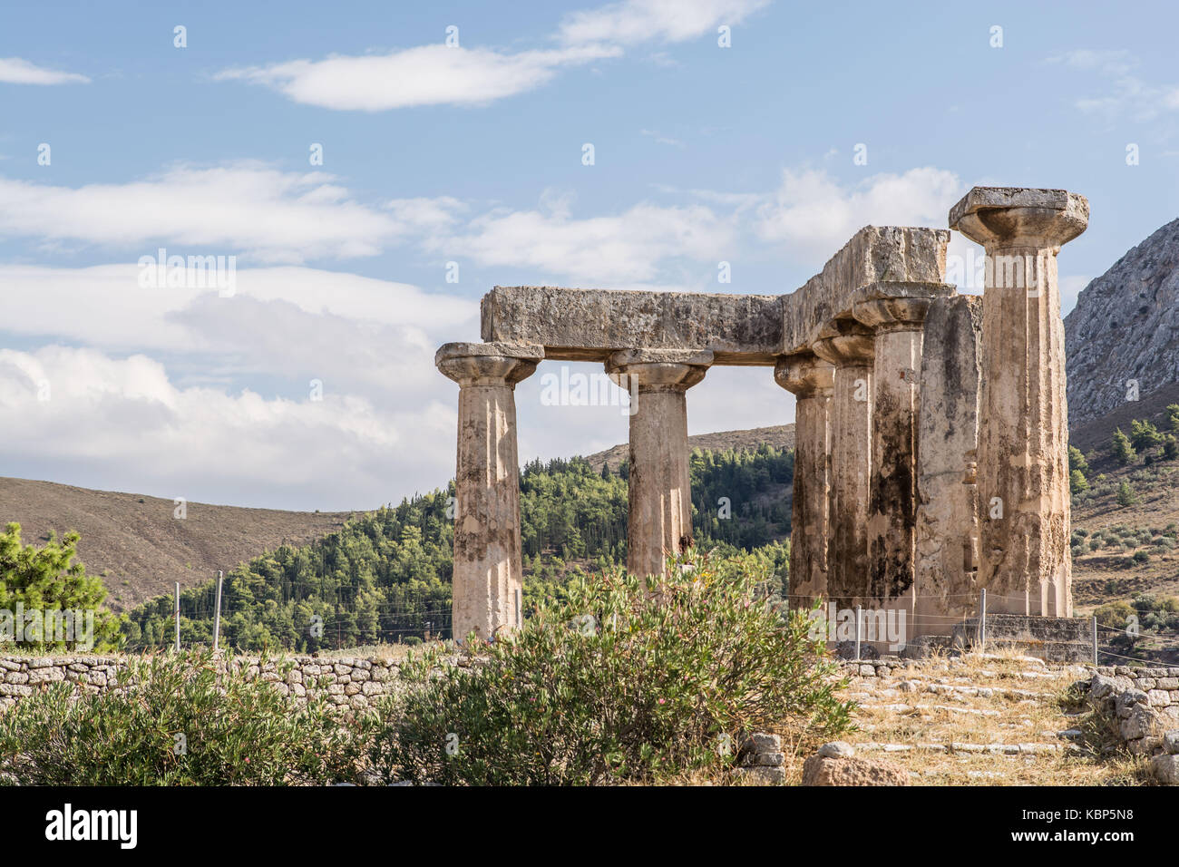 Tempio di Apollo in antiche Corintho Foto Stock