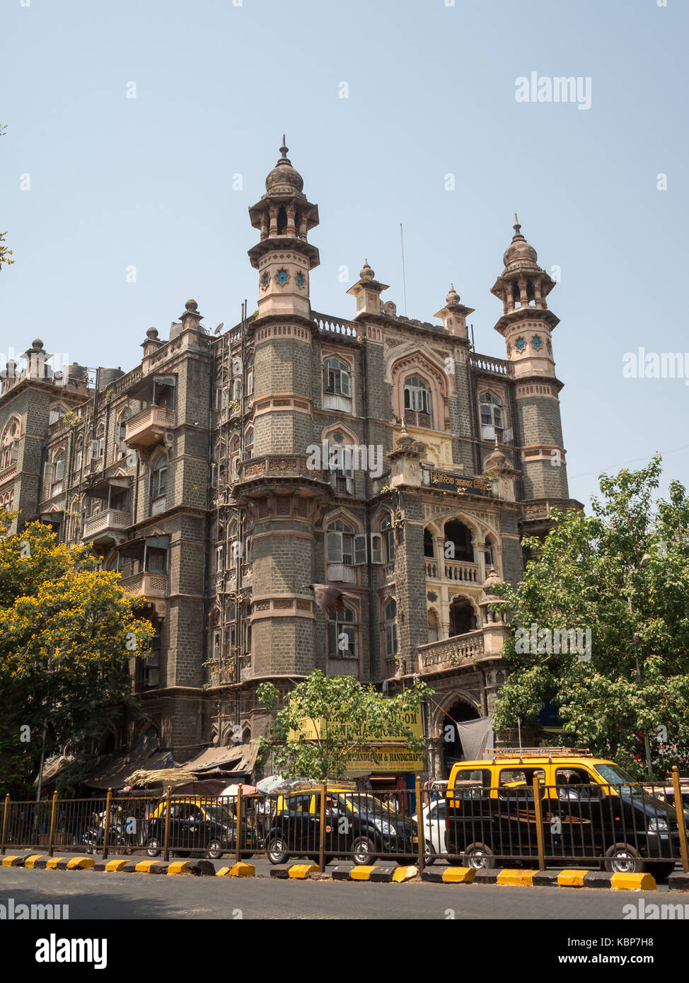 Architettura vittoriana di strade di Mumbai Foto Stock
