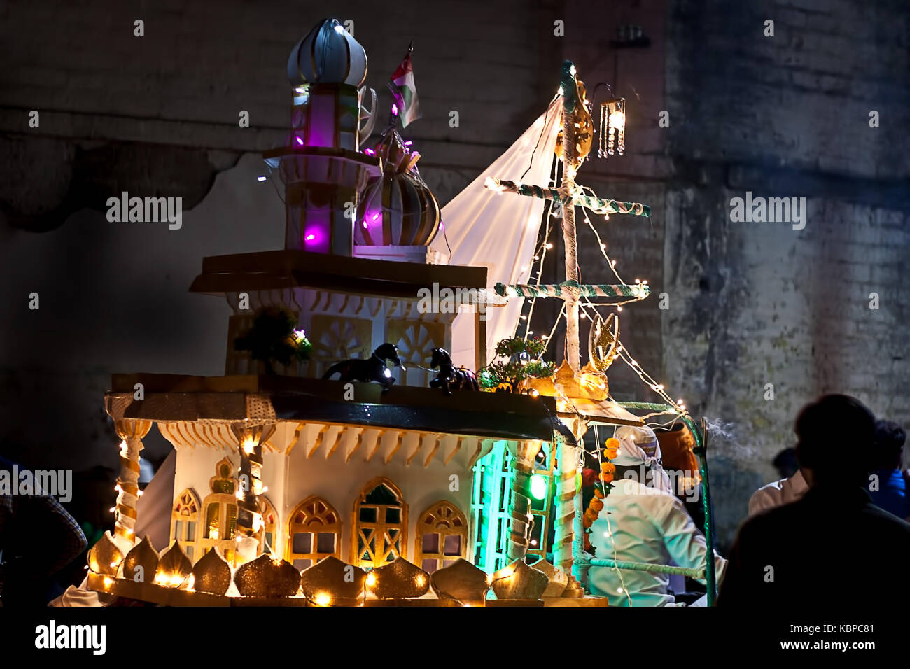 Junagadh,gujarat/India 30,settembre 2017 - La processione tazia visto durante il lutto processione di moharram, junagadh, Gujarat, India. Foto Stock