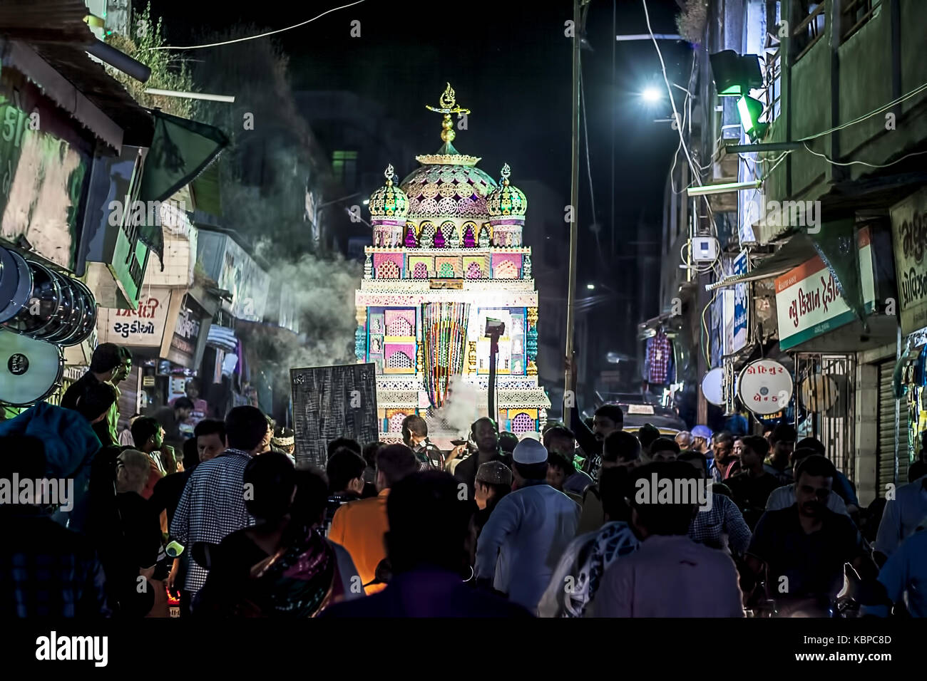 Junagadh,gujarat/India 30,settembre 2017 - La processione tazia visto durante il lutto processione di moharram, junagadh, Gujarat, India. Foto Stock