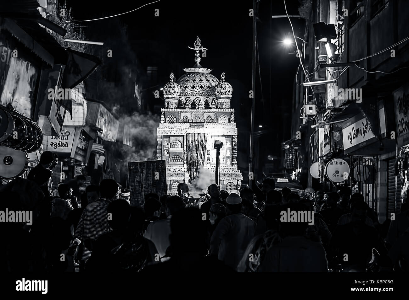 Junagadh,gujarat/India 30,settembre 2017 - La processione tazia visto durante il lutto processione di moharram, junagadh, Gujarat, India. Foto Stock