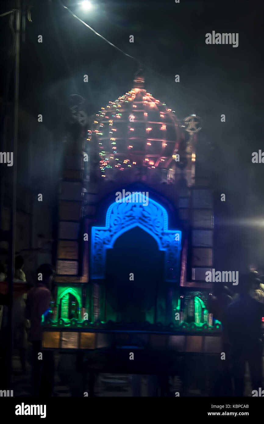 Junagadh,gujarat/India 30,settembre 2017 - La processione tazia visto durante il lutto processione di moharram, junagadh, Gujarat, India. Foto Stock