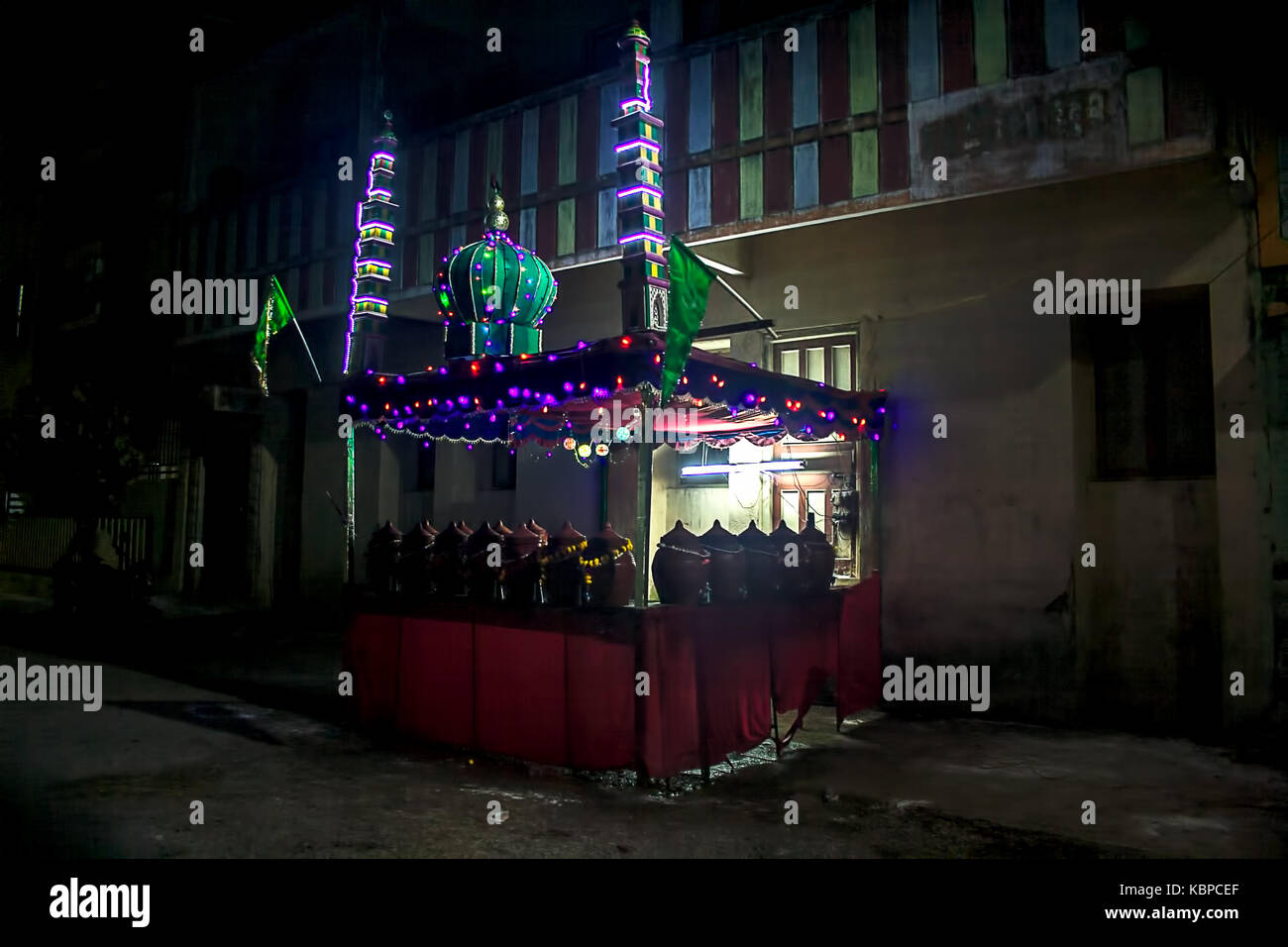 Junagadh,gujarat/India 30,settembre 2017 - La processione tazia visto durante il lutto processione di moharram, junagadh, Gujarat, India. Foto Stock