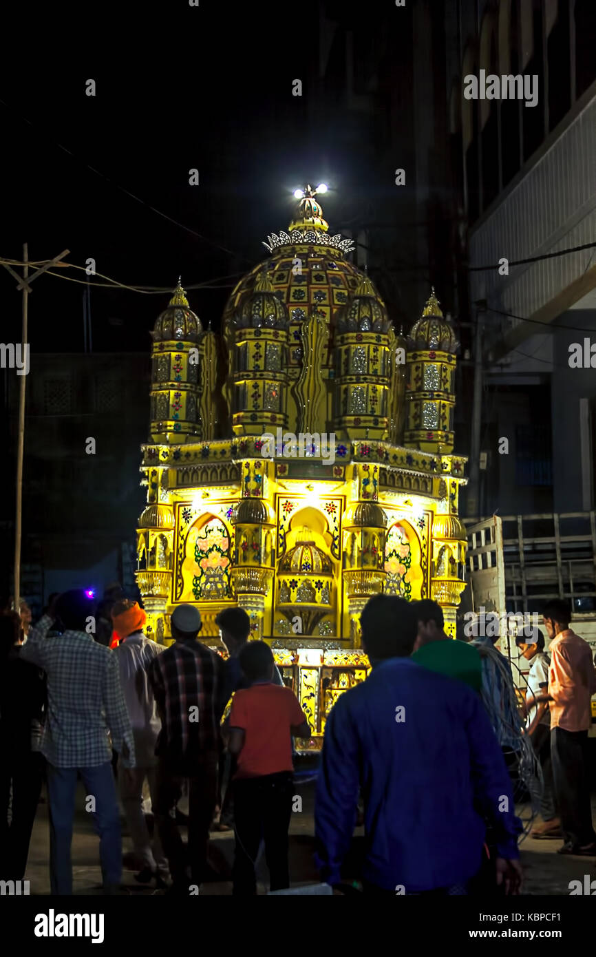 Junagadh,gujarat/India 30,settembre 2017 - La processione tazia visto durante il lutto processione di moharram, junagadh, Gujarat, India. Foto Stock