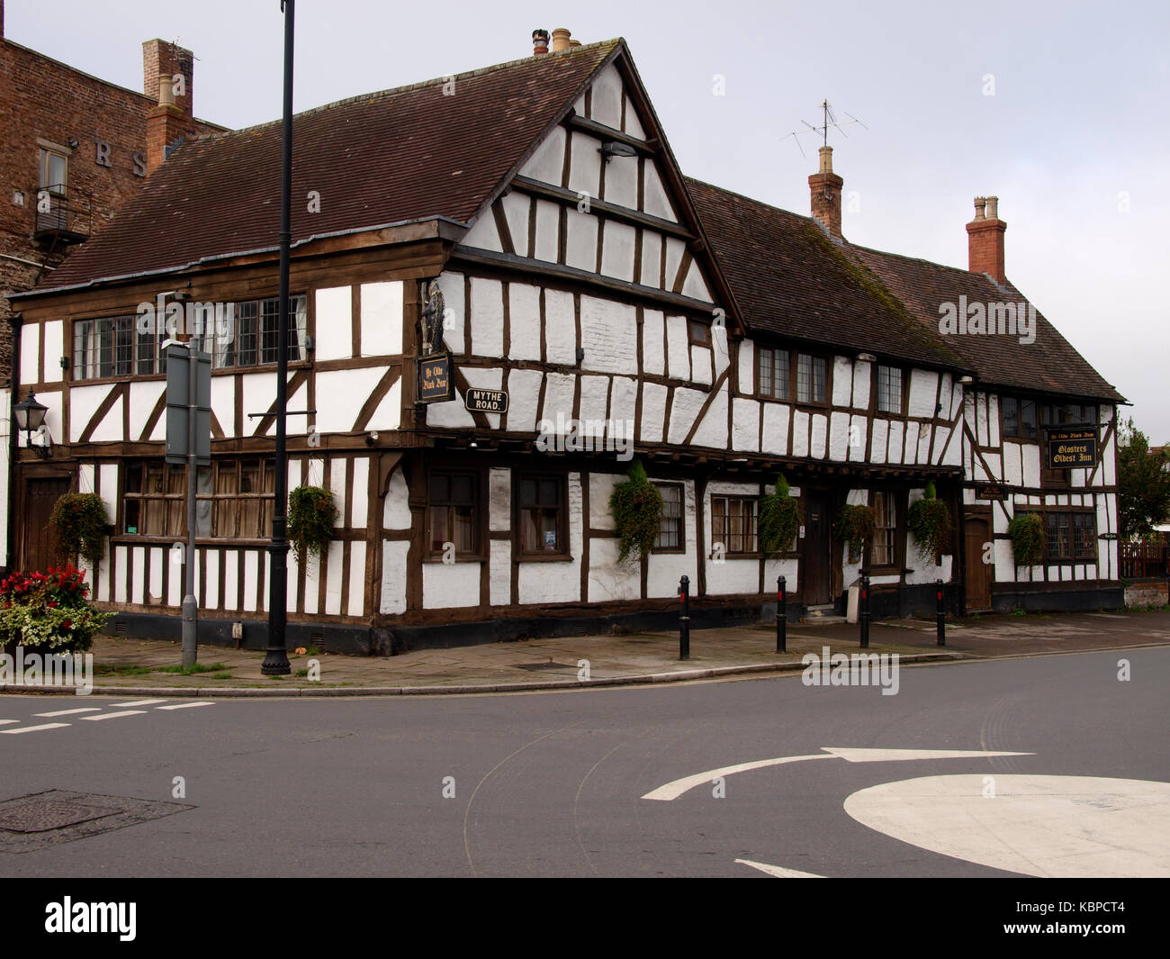 Ye Olde Black Bear Inn, il più antico pub nel Gloucestershire, Tewkesbury, Gloucestershire, Regno Unito Foto Stock