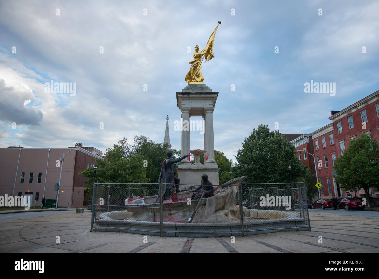 Francis Scott Key statua in Bolton Hill vandalizzato con spray-vernice. La città di Baltimora ha recentemente rimosso tre monumenti in onore di figure confederato Foto Stock