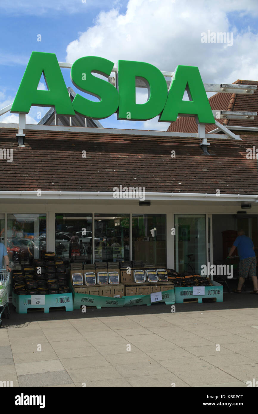 Southend, essex, 3 giu 2017 - ASDA superstore shoeburyness, southend, Essex Foto Stock