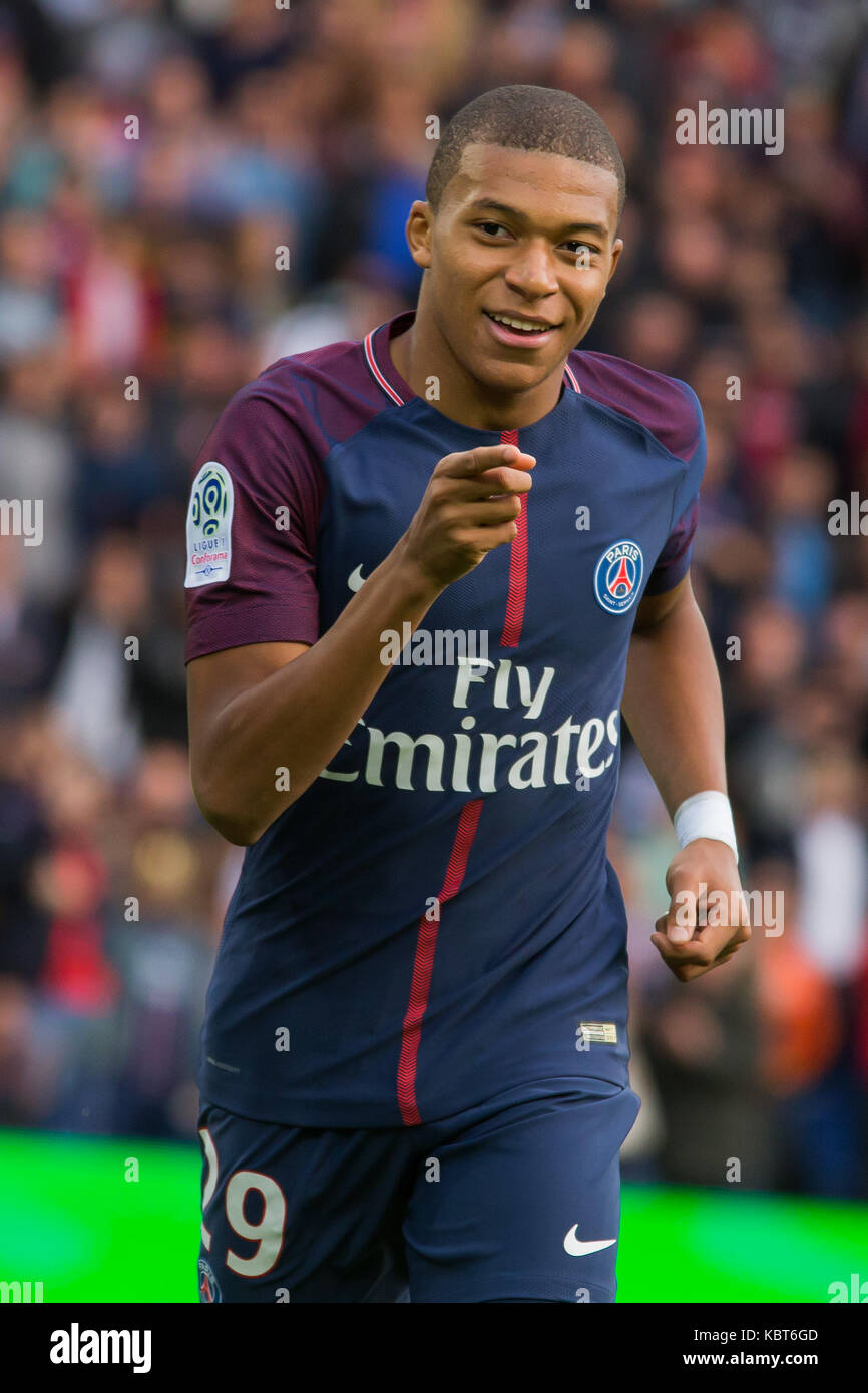 Kylian Mbappe durante il French Ligue 1 partita di calcio tra Paris Saint Germain (PSG) e Bordeaux al Parc des Princes. Il match è stato vinto 6-2 dal Paris Saint Germain. Foto Stock