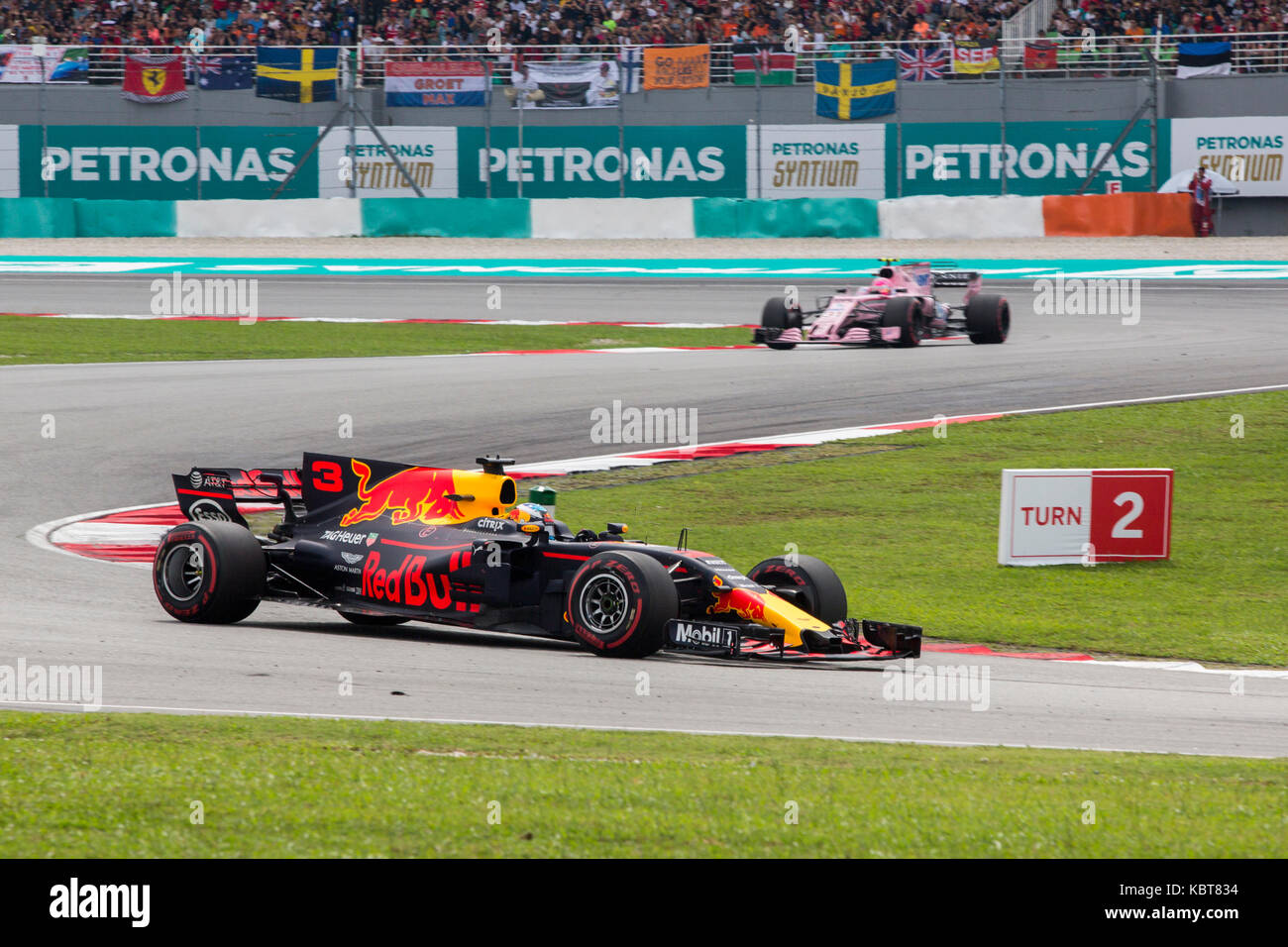 Daniel Ricciardo da RBR TAG Heuer nelle gare di F1 Grand Prix a Sepang il circuito di F1. Ricciardo ha terminato la gara in terza posizione. In Ottobre 01, 2017 a Kuala Lumpur, Malesia. Foto Stock