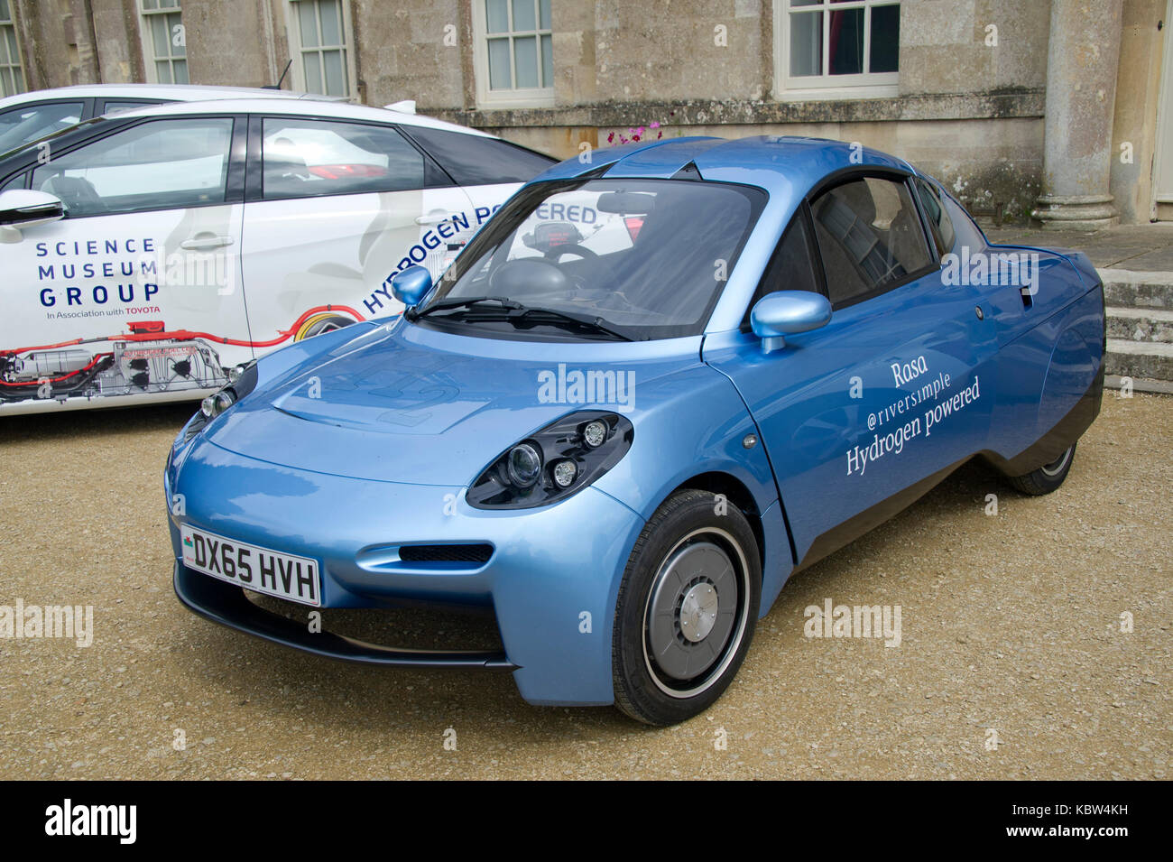 Una selezione di idrogeno powered automobili compresi i modelli da Riversimple (blu), Toyota, Hyundai e Honda Foto Stock