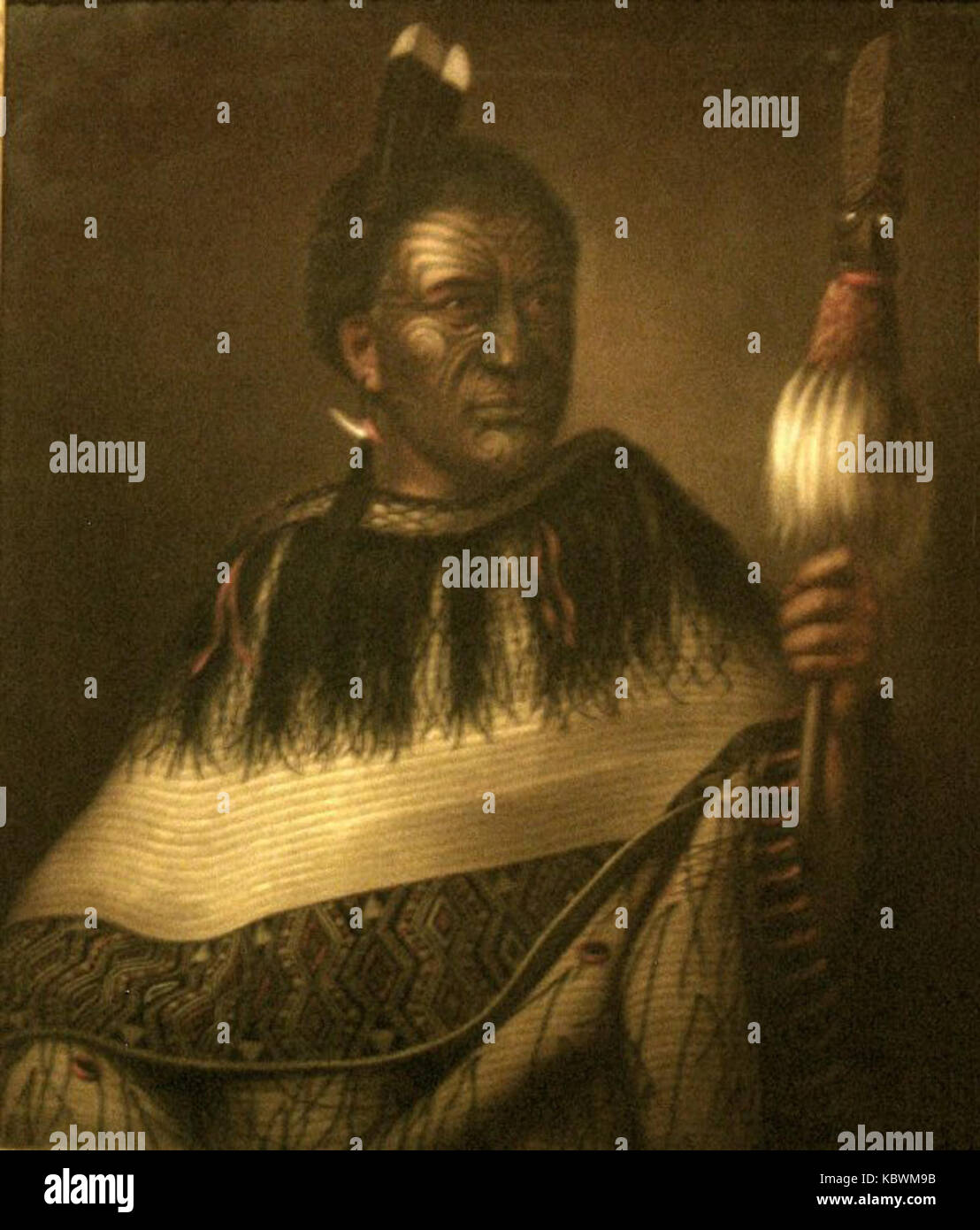 Questo dipinto ad olio di Gottfried Lindauer, raffigurante il capo Ngairo Rakaihikuroa di Wairarapa, nuova Zelanda, cattura la potente presenza del capo Māori. È ospitato nella Dunedin Public Art Gallery ed è un'opera significativa del patrimonio culturale della nuova Zelanda. Foto Stock