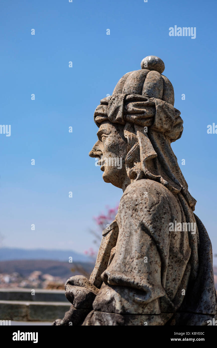 La pietra ollare statua del profeta Baruch ben Neriah, da Aleijadinho, Santuario di Bom Jesus do Matosinhos, Congonhas, Minas Gerais, Brasile. Foto Stock