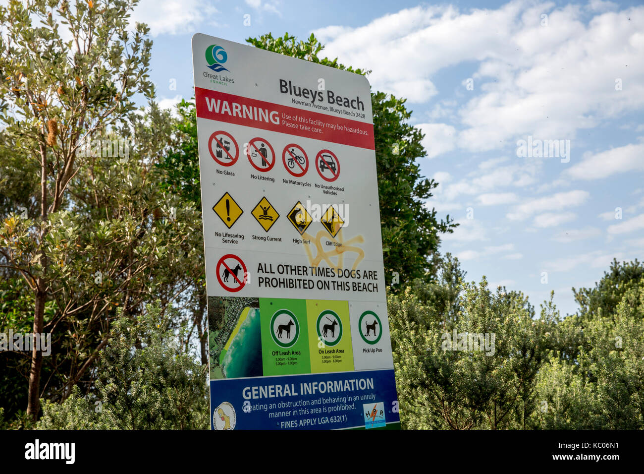 Segno per Blueys spiaggia a metà costa nord del Nuovo Galles del Sud, Australia Foto Stock