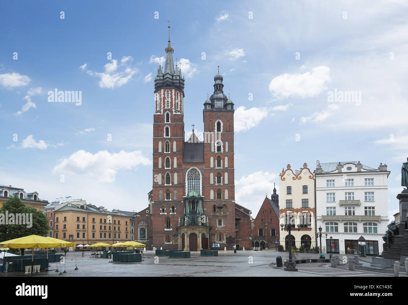 Santa Maria la basilica e la piazza principale di Cracovia. Foto Stock