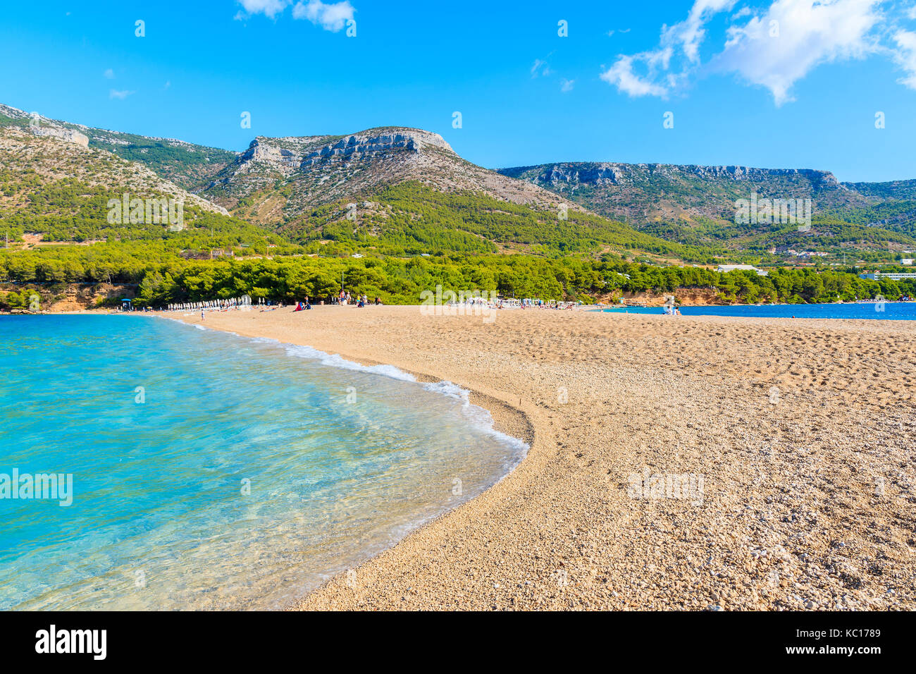 Vista del famoso Golden Horn spiaggia di bol sull'isola di Brac della Croazia in estate Foto Stock