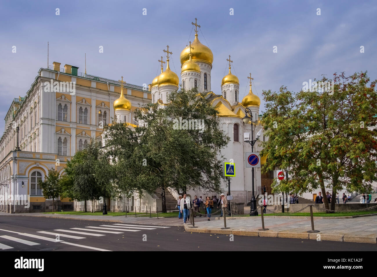 La Cattedrale dell'Annunciazione, Sobornaya Ploshad (piazza della cattedrale), il Cremlino di Mosca, Russia. Foto Stock