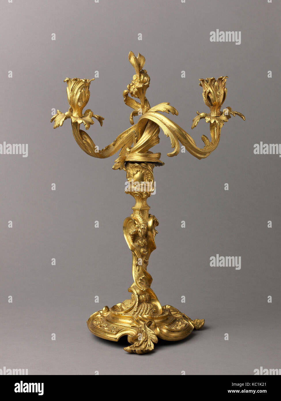 Candelabro con due rami, ca. 1745-60 o del XIX secolo Foto Stock