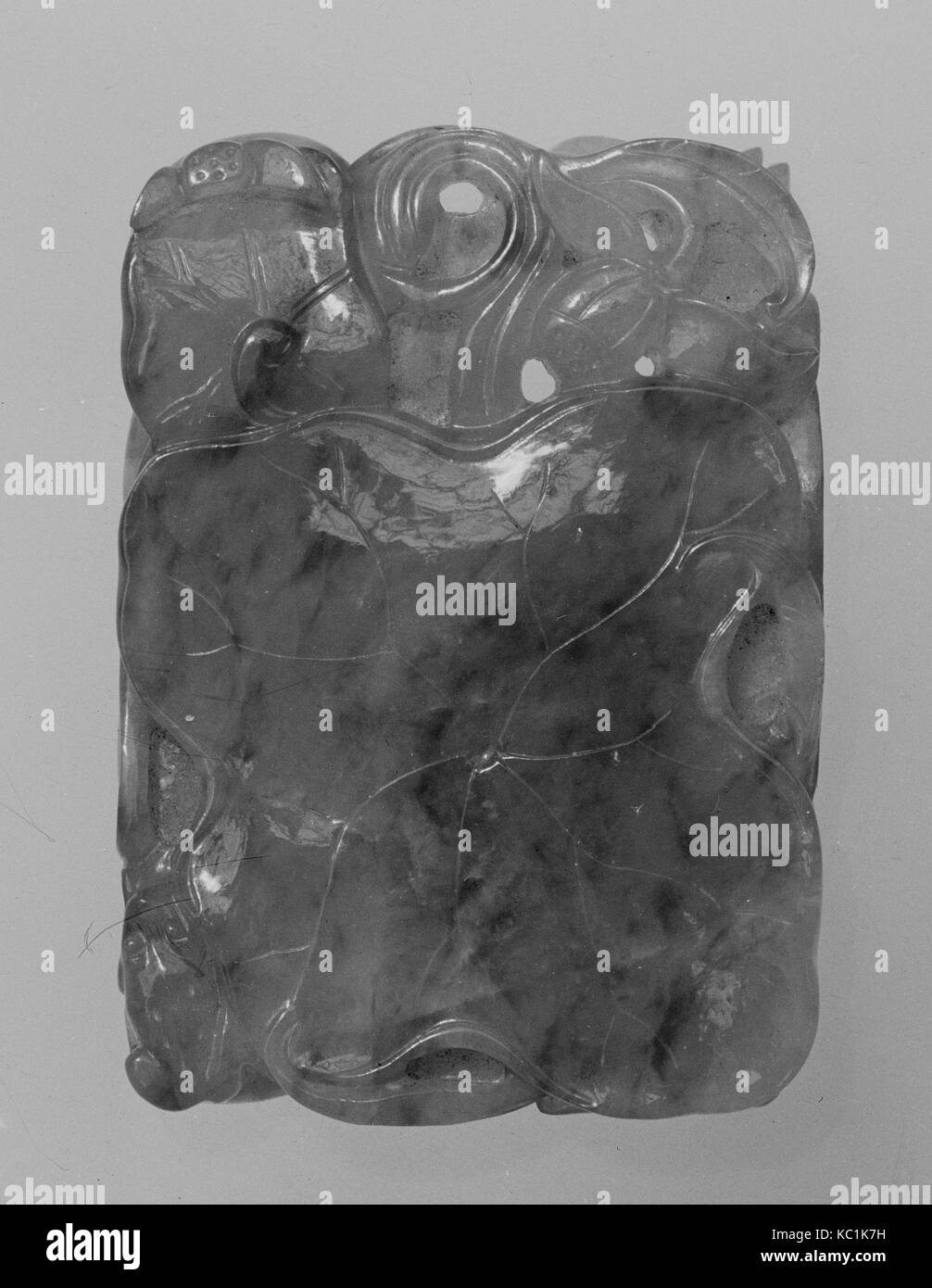 Ciondolo, secolo XIX, Cina, giada, W. 1 7/16 in. (3,7 cm); L. 2. (5.1 cm), Jade Foto Stock
