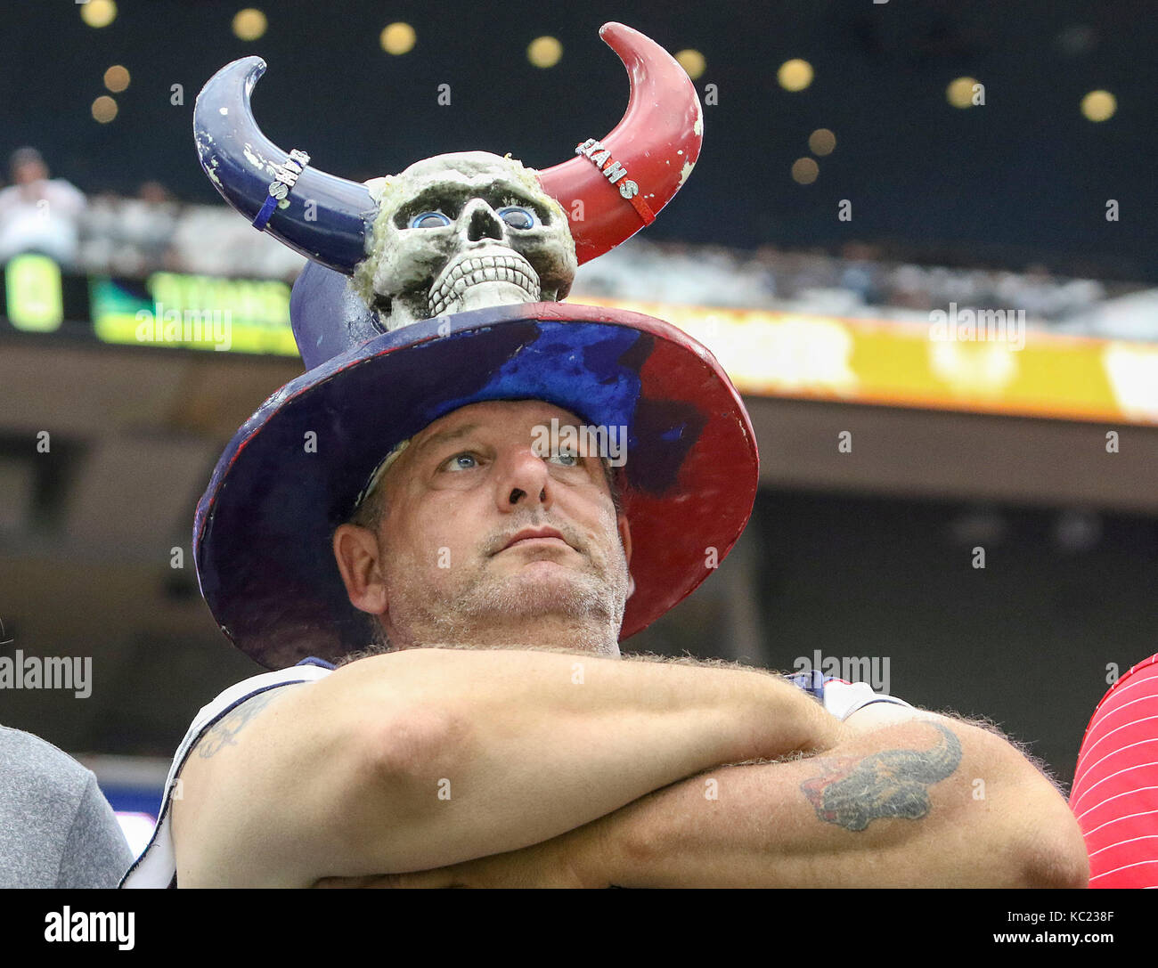 Houston, TX, Stati Uniti d'America. 1 Ott 2017. A Houston Texans ventola durante il gioco di NFL tra il Tennessee Titans e Houston Texans al NRG Stadium di Houston, TX. John Glaser/CSM/Alamy Live News Foto Stock