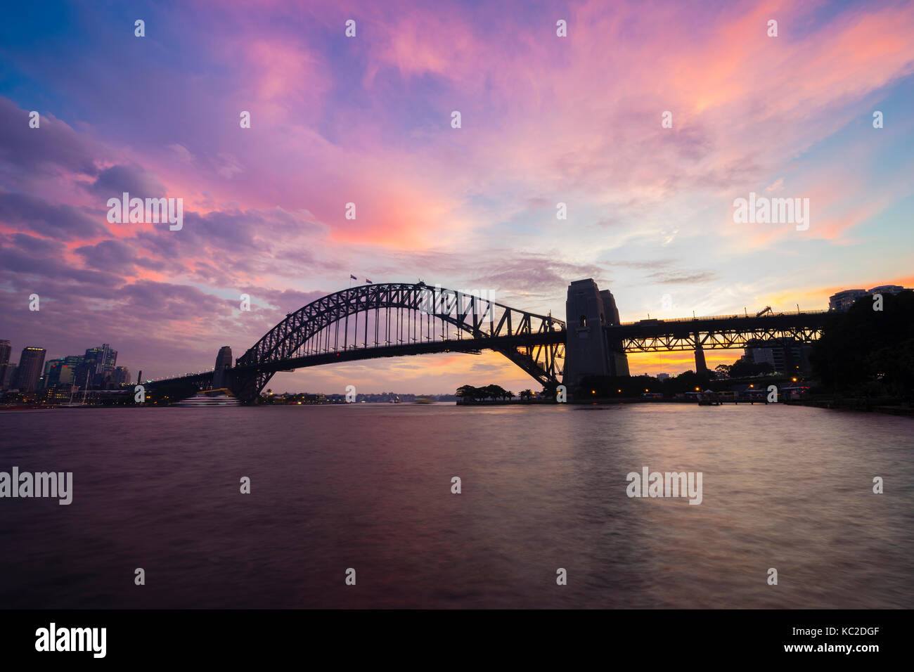 Il Ponte del Porto di Sydney al Tramonto Foto Stock