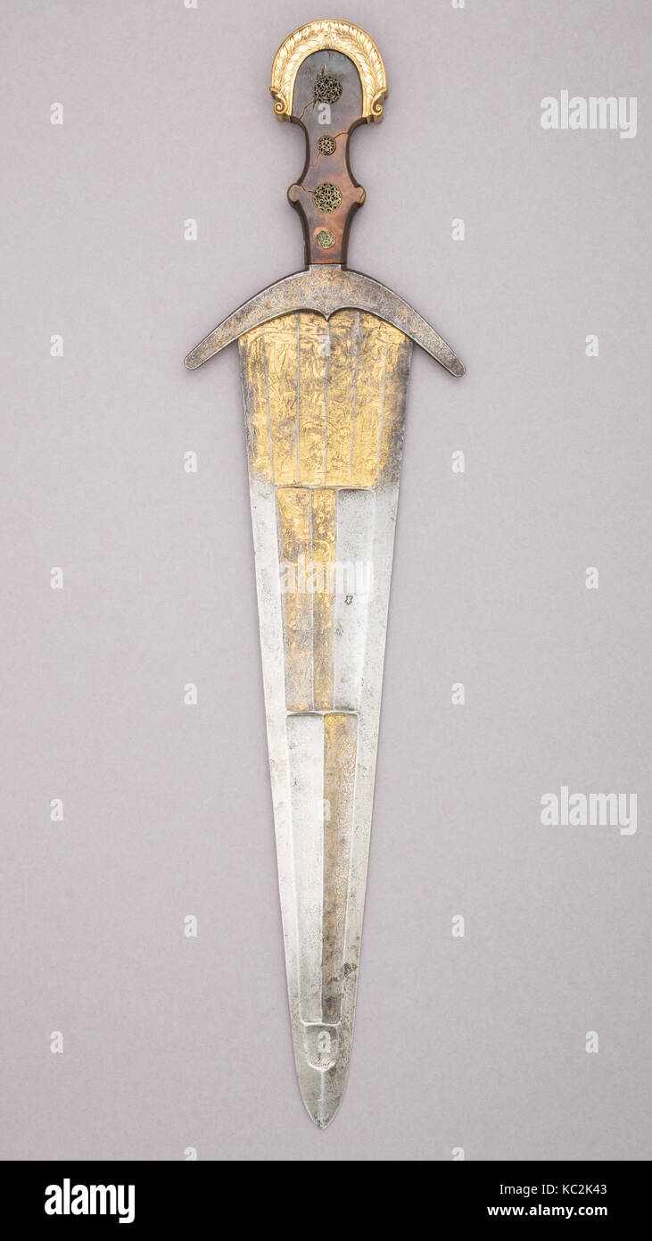 Cinquedea, ca. 1500, eventualmente Emilia, Italiano, eventualmente Emilia, acciaio, oro, lega di rame, avvisatore acustico, ottone, L. 23 a. (58,42 cm Foto Stock