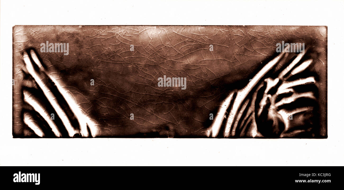 Piastrella di confine, 1885, realizzato nel quartiere di Chelsea, Massachusetts, Stati Uniti, American, terraglia, 6 1/16 x 2 1/8 x 3/8 in. (15,4 x 5,4 x Foto Stock