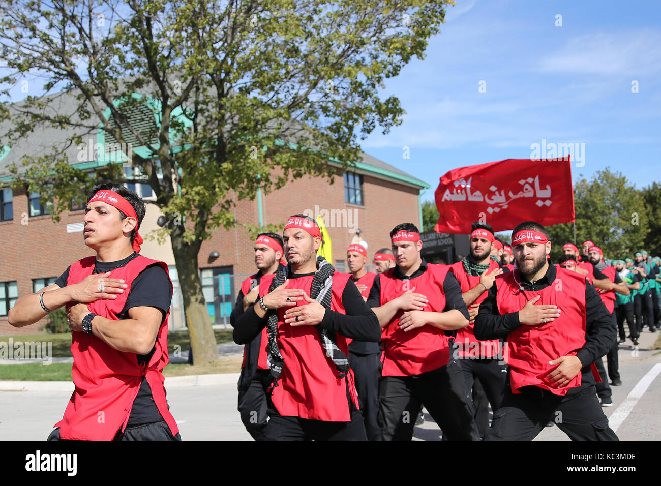 Musulmani sciiti partecipano in un rally su ashura, il decimo giorno di Muharram nel calendario islamico il 1 ottobre 2017 a Dearborn, Michigan. (Foto di chirag wakaskar/ Pacifico premere) Foto Stock